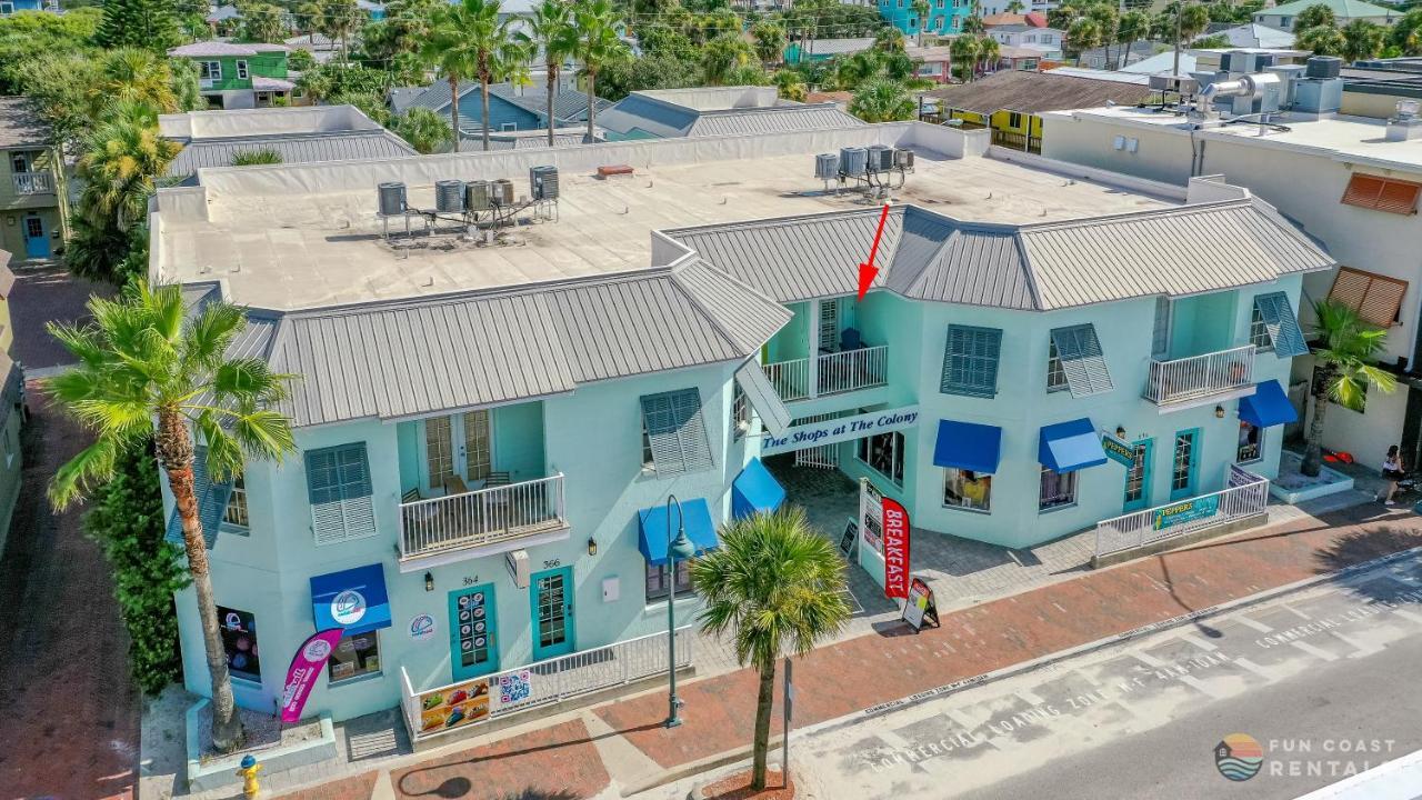 On Flagler Avenue! Dog Friendly With Balcony And Parking Walk To The Beach! Нью-Смирна-Бич Экстерьер фото